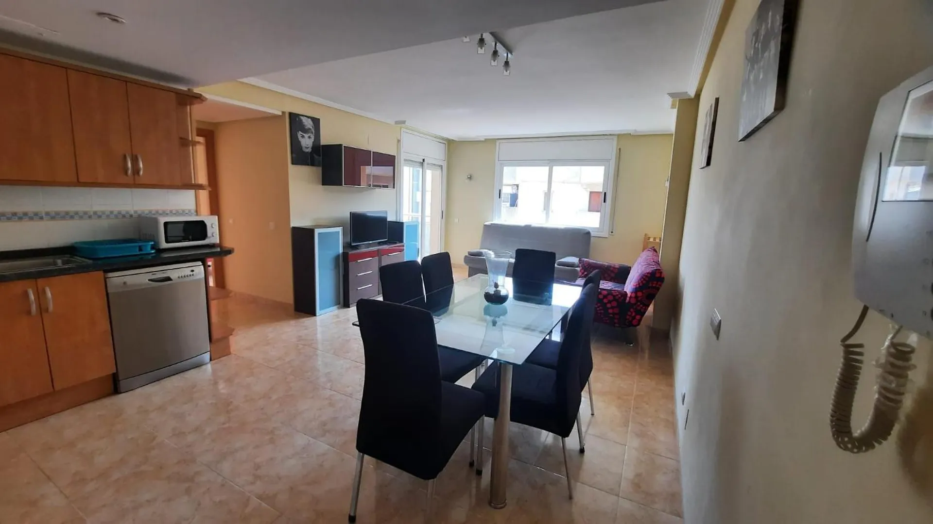 Fabuloso Apartamento Familiar Con Piscina En Salou Apartment